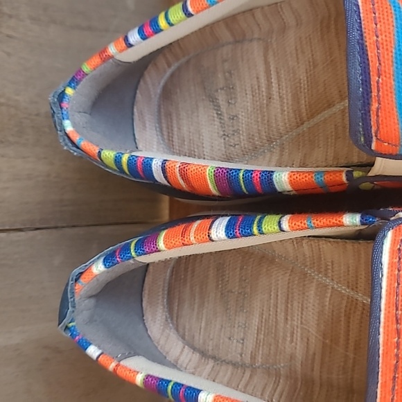 Dansko Sneaker Women's sz 37/6.5US Belle Multicolor Slip On Casual Shoes - Picture 9 of 10